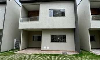 Imagem: Linda casa com piscina privativa