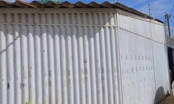 Imagem 2: ÁGIO DE LOTE COMERCIAL NA QR 313 COMPOSTO DE 2 CASAS E 3 LOJAS