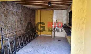 Imagem 3: Casa de rua-À VENDA-Marechal Hermes-Rio de Janeiro-RJ