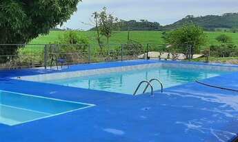 Imagem 2: Sitio em cajuru 1 alqueire e uma quarta 700.000.00 ( gu