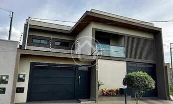 Imagem 2: SOBRADO COM PISCINA NO MONTE CASTELO