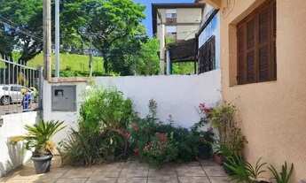 Imagem 2: Casa de 2 dormitórios para venda com edícula, 2 vagas de garagem no bairro Santo Antônio e