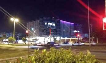 Imagem 2: Sala comercial no predio A5 Offices bloco II com vista para lateral em otima localizacao n