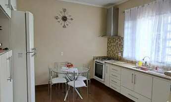 Imagem 4: LINDO SOBRADO - DIRETO COM PROPRIETÁRIO - ACEITA FINANCIAMENTO/FGTS