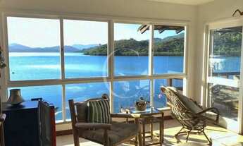 Imagem: Casa com vista espetacular, pés na areia