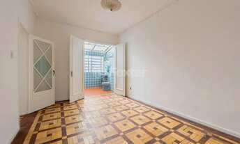 Imagem 3: Vendo Excelente casa 4 quarto 2 garagens com 230m² privativos no Bairro Petrópolis !!!