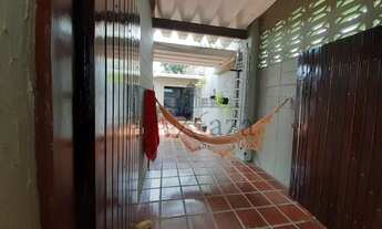 Imagem 2: Casa para venda tem 158 metros quadrados com 3 quartos em Jardim Satélite - São José dos C