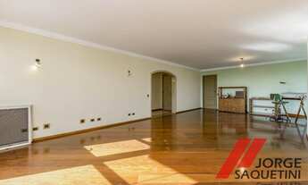 Imagem 7: Lindo apartamento, 03 dormitórios, com sacada, andar alto, 236m2, depósito, 03 vagas