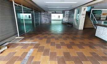 Imagem 6: Lojão de esquina na Vila Olímpia