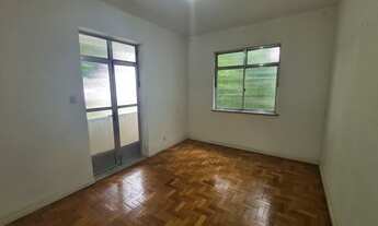 Imagem 2: OPORTUNIDADE ÚNICA! Excelente apartamento 2 qtos, dep. de empregada, sala ampla, localizaç