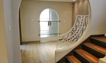 Imagem: BELO HORIZONTE - Casa Comercial - Lourdes