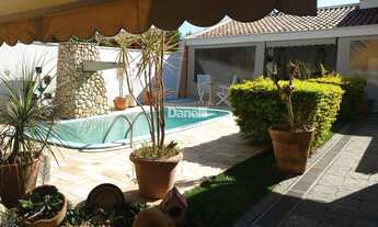 Imagem 2: Casa à venda, 4 quartos, 2 suítes, 2 vagas, Jardim das Nações - Taubaté/SP