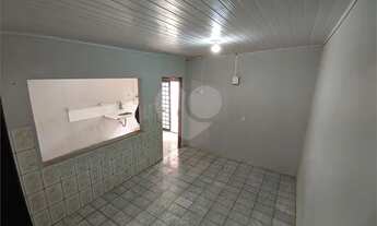 Imagem 6: Casa com 2 Kitnet e 1 Salão comercial!