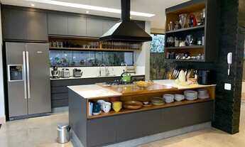 Imagem 3: Casa em condomínio fechado, 350 m² com 4 quartos, alto padrão