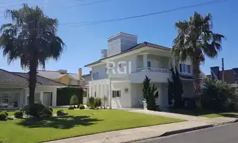 Imagem 5: Casa para Venda - 354.55m², 6 dormitórios, sendo 5 suites, Centro