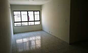 Imagem 6: ALUGO EXCELENTE APARTAMENTO NO CALHAU (BARRAMAR) POR R$ 1.500 COND. INCLUSO