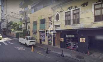 Imagem 2: Prédio comercial no coração de Copacabana