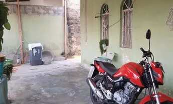 Imagem: Imóvel com Terreno Med 10x40, na Cidade