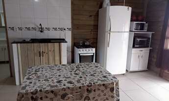 Imagem 5: Casa de três dormitórios com piscina para temporada