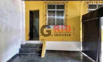 Imagem 2: Casa de rua-À VENDA-Marechal Hermes-Rio de Janeiro-RJ