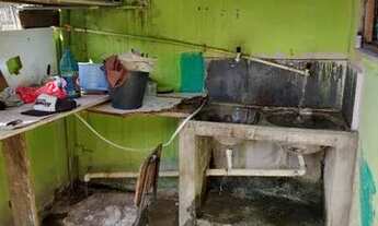 Imagem 7: Vendo casa em frente metrô de Irajá 55,000 local perto de metrô