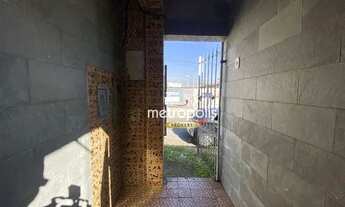 Imagem 2: Duas Casas no terreno, sendo uma com 3 dormitórios e uma com 2 dorms à venda, 390 m² por R