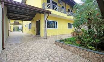 Imagem 5: CASA com piscina e 4 quartos em Peruíbe, no bairro Estancia Balnearia Convento Velho