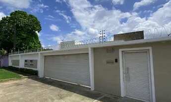 Imagem 2: Excelente casa de alto padrão disponível para locação, bairro Jardim Floresta