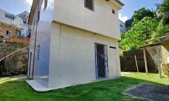 Imagem 2: Lindo duplex no Jordão rua pavimentada