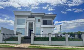 Imagem 2: Belíssima Casa de esquina localizada em Bairro Nobre, espaços amplos para total conforto