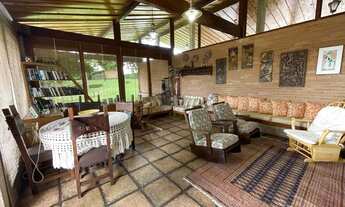 Imagem 7: Casa com terreno grande a venda em Campos do Jordão