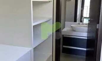 Imagem 2: Confortável Casa em Condomínio fechado na Cidade de Macaé com quatro quartos (sendo três s