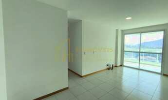 Imagem 5: Casa espaçosa com suíte no Morada de Laranjeiras, ideal para quem busca conforto!