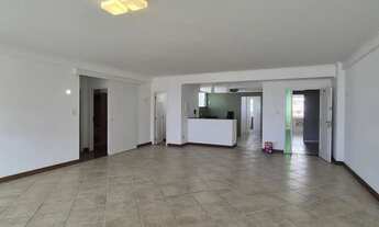 Imagem 3: Imóvel para venda possui 168 metros quadrados com 3 quartos em Renascença - São Luís - MA