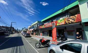 Imagem 3: Casa comercial - Residencial com 3 suítes no bairro Municípios em Balneário Camboriú