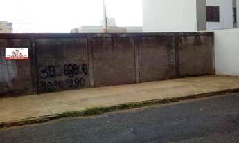 Imagem 2: Terreno, 800 m² - venda por R$ 960.000,00 ou aluguel por R$ 1.500,00/mês - Brasil - Uberlâ