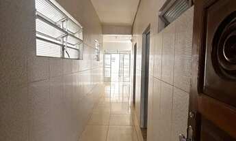 Imagem 3: Alugo casa grande no bairro cirurgia, bem ventilada, ótima localização, 4 quartos