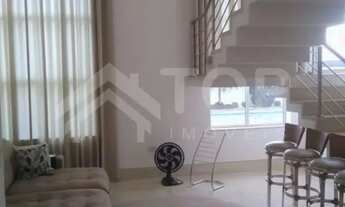 Imagem 5: A casa possui irrigação automática, cortina elétrica, portas dos quartos elétricas, energi