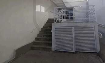 Imagem 7: Casa para aluguel possui 524 metros quadrados com 16 quartos