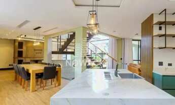 Imagem 4: MARAVILHOSA CASA ALTO PADRÃO COM 5 DORMITÓRIOS E 5 VAGAS NO CAMPO COMPRIDO!