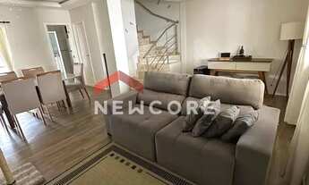 Imagem: Casa de condomínio em Avenida Antônio