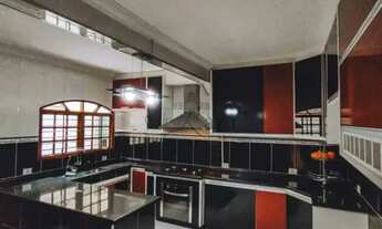 Imagem 3: Oportunidade - Casa Sobrado - Residencial União - 4 Dormitórios - 270m²