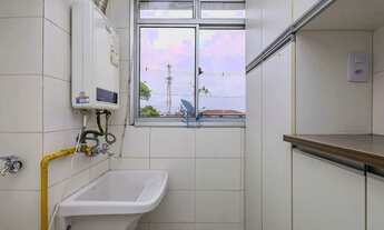 Imagem 6: Apartamento semimobiliado com dois quartos e vaga de garagem no bairro Portão - Curitiba/P