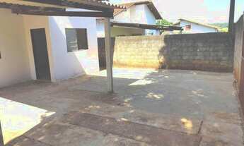 Imagem 3: Alugo Casa (R$550,00, 3 quartos) no Bairro Lagoa Azul I na cidade de Ituiutaba - MG