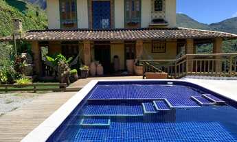 Imagem 2: Casa para aluguel tem 2000 metros quadrados com 4 quartos em Araras - Petrópolis - RJ