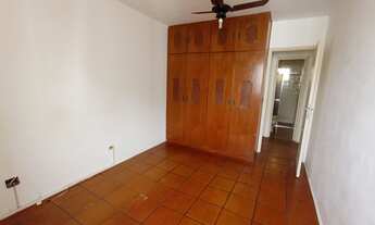 Imagem 4: 02 DORMITS, 3o. REVERSÍVEL, SALA 02 AMBS. AMPLA VARANDA, 03 BANHEIROS, 02 GARAGENS, REGIÃO