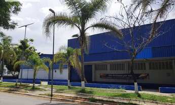 Imagem 3: Galpão com 7500m², piso único para mercado ou concessionária