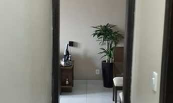 Imagem 5: Apartamento frente 80m² Varanda / Sala /2 quartos / Dependência completa / VAGA - Elevador