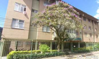 Imagem: Amplo apartamento de 2 quartos, com dependência