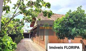 Imagem: Ampla casa com 4 dormitórios Morro das